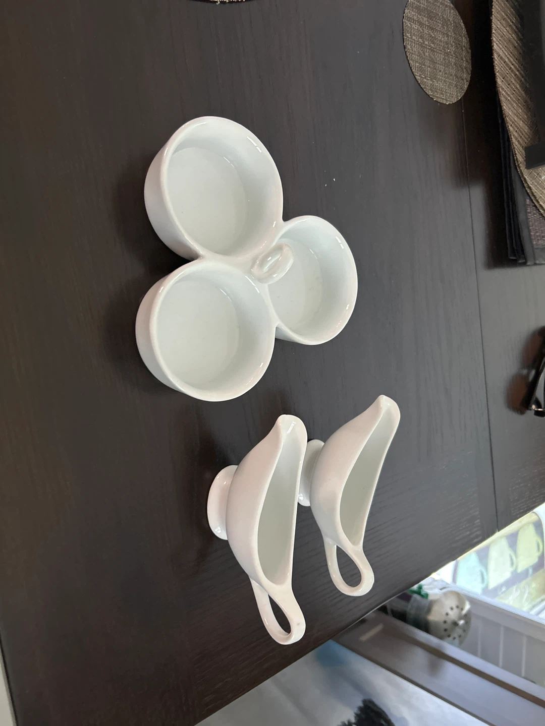 Lot 2 small Porcelain Gravy boats and garnish serving dis