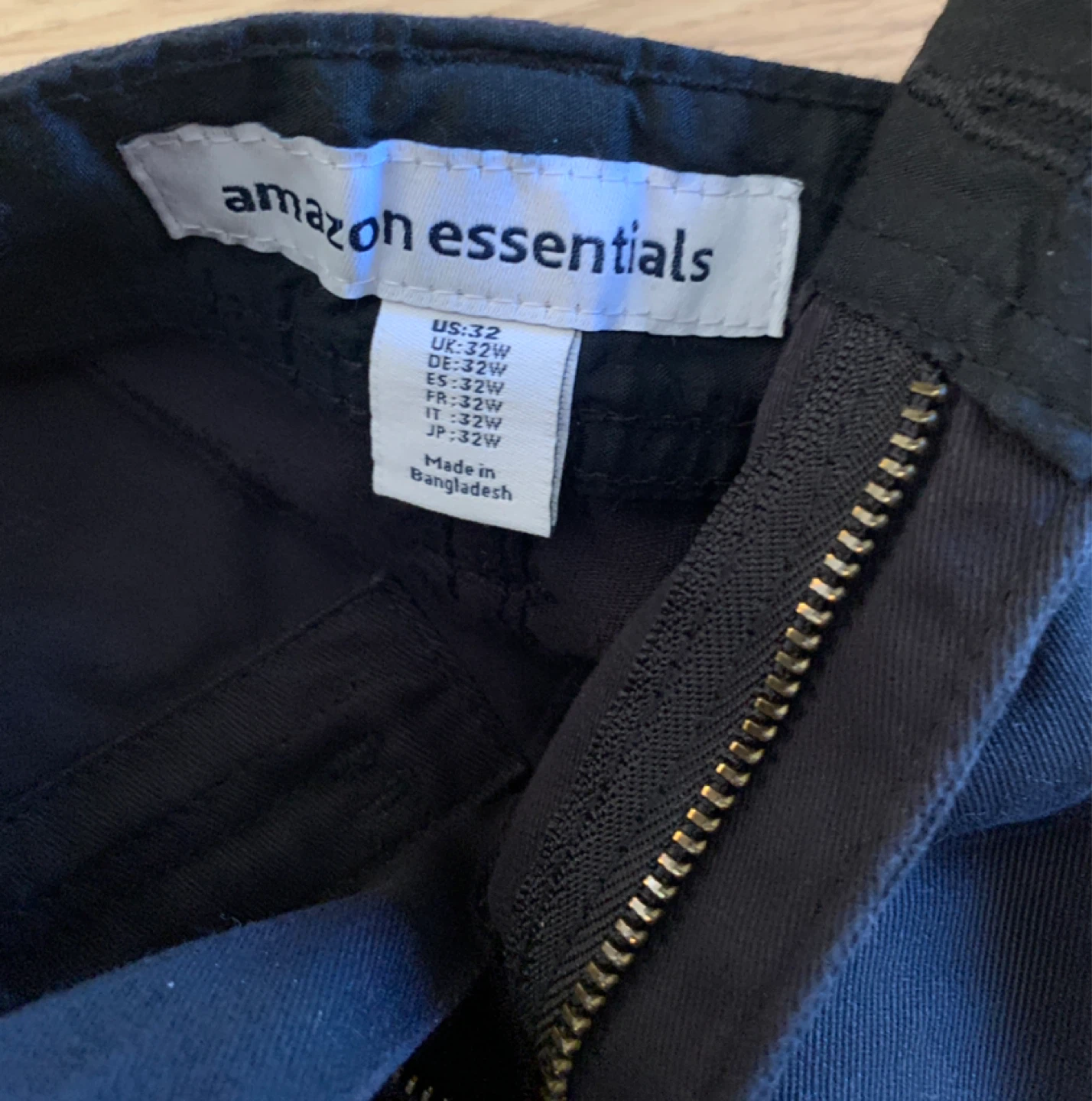 Amazon Essentials Cargo Shorts Size 32W - photo 4