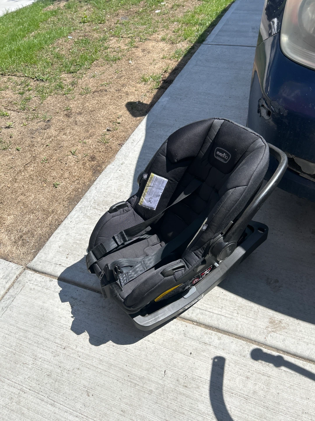 Evenflo Infant Car Seat with Base
