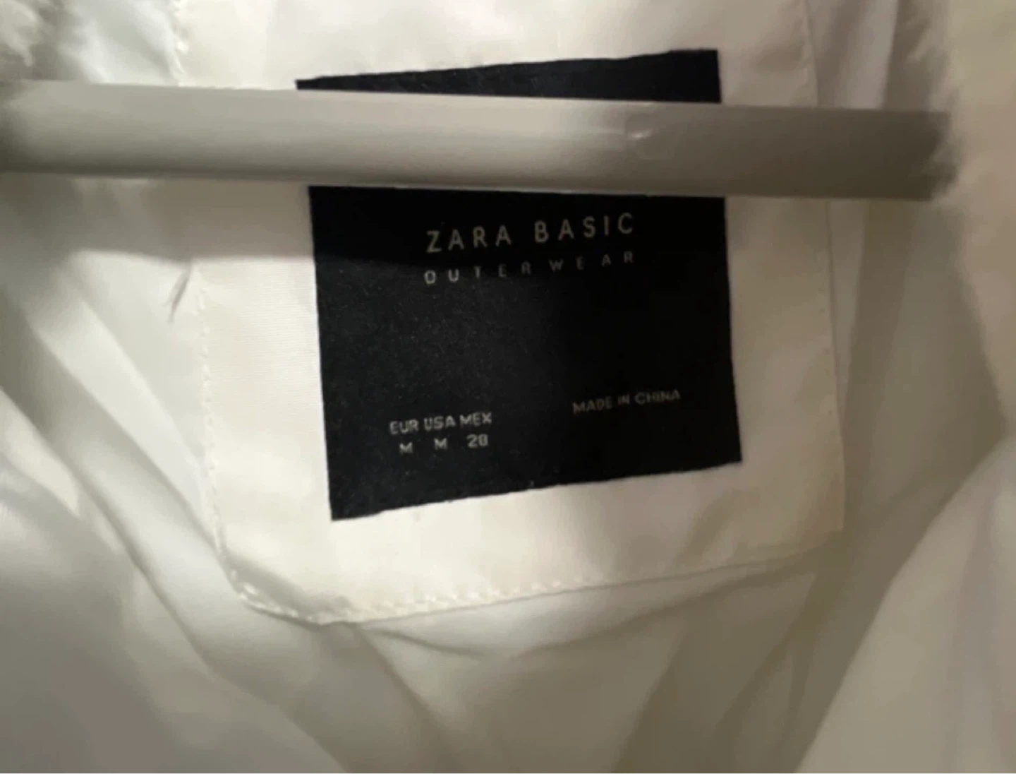 ZARA BASIC OUTERWEAR White Puffer Jacket Size M - photo 2