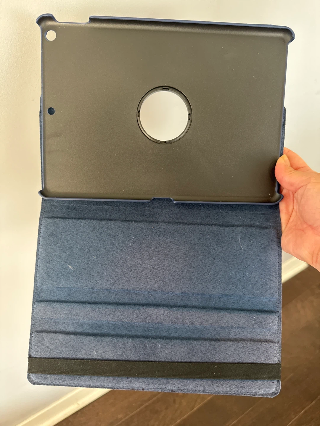 Blue Rotary iPad case ninth generation - photo 2