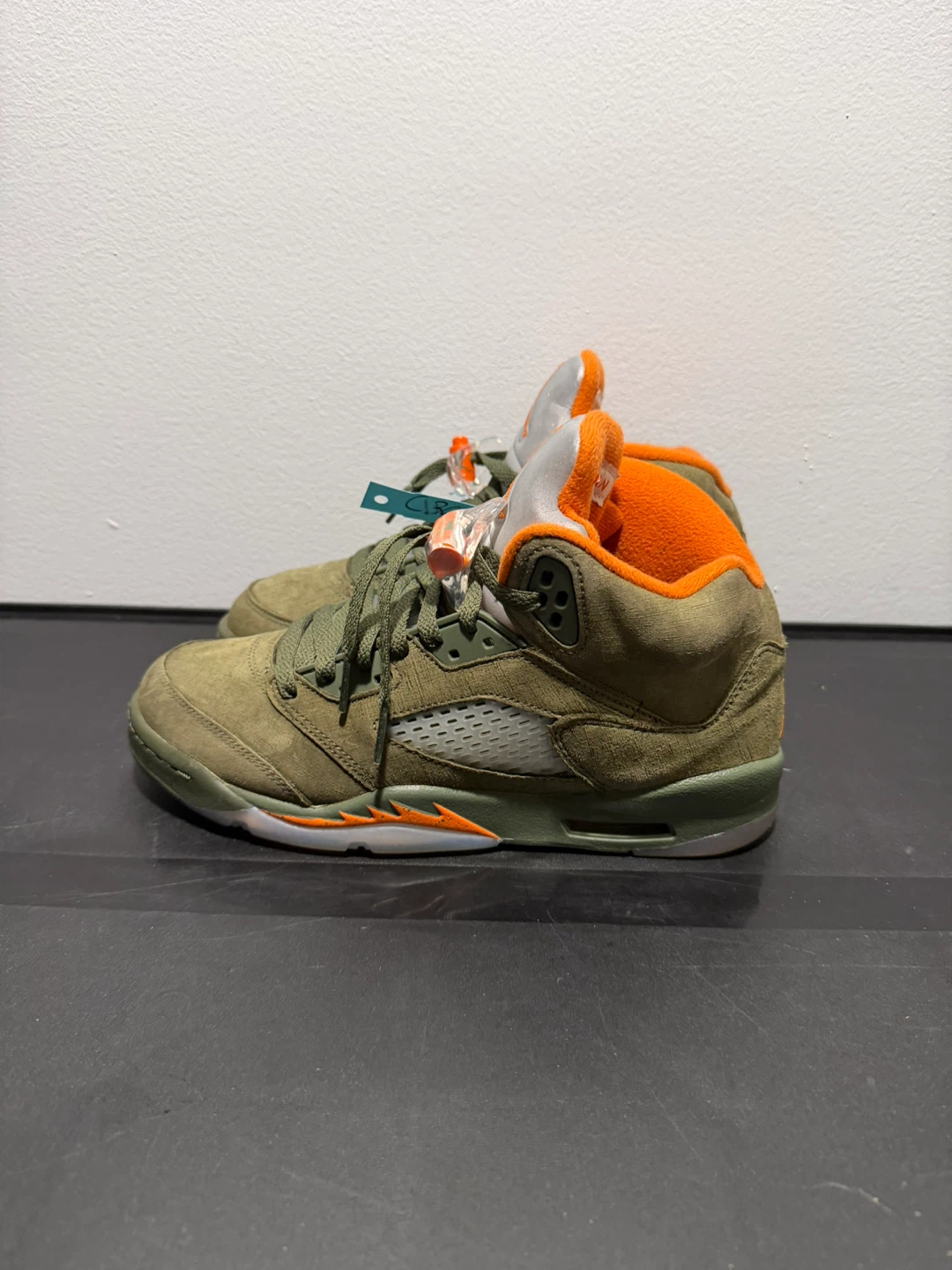 Air Jordan 5 Retro “Olive”– Grade School Size 7Y - photo 5