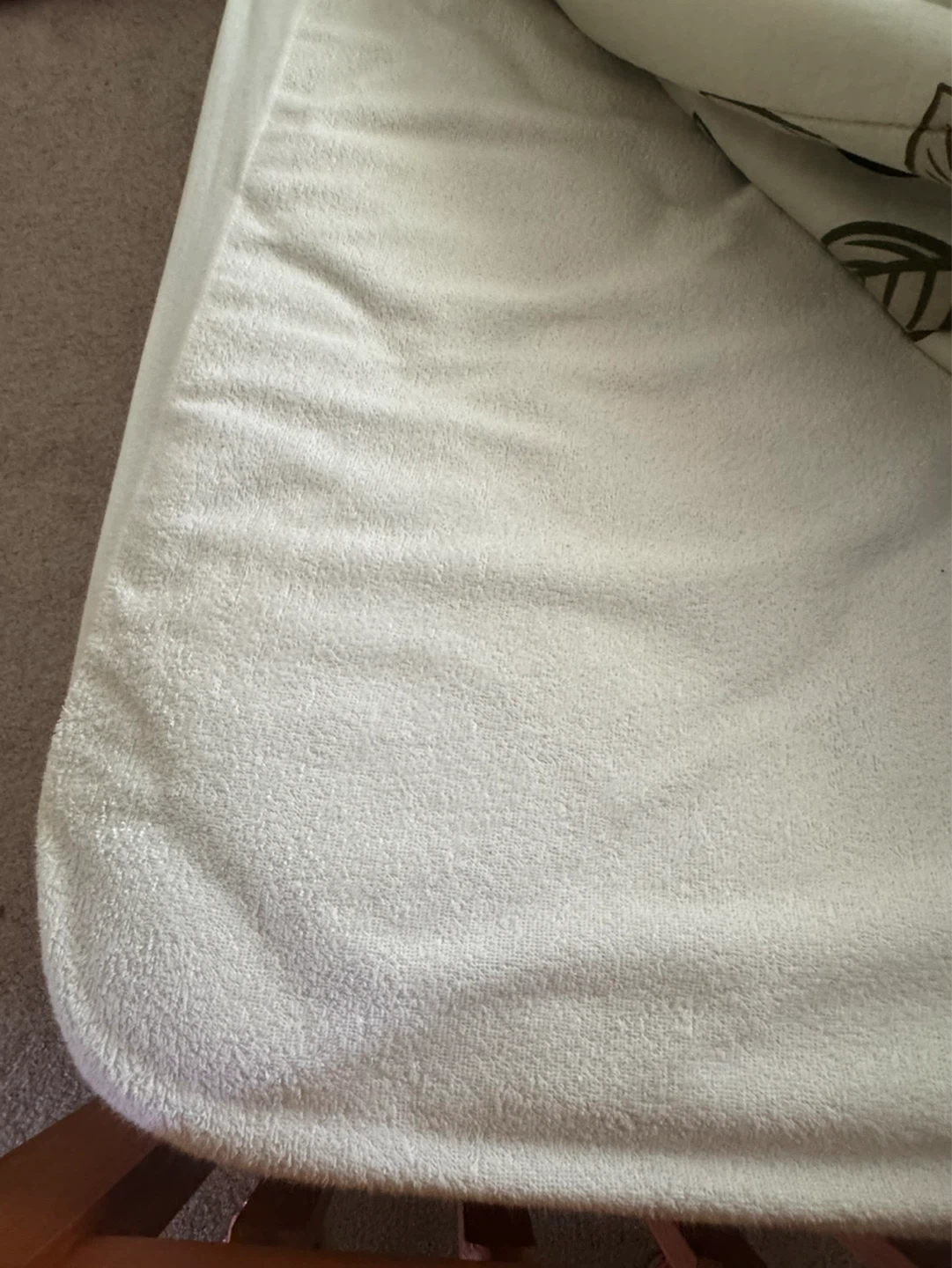 Twin bed & linens - photo 4