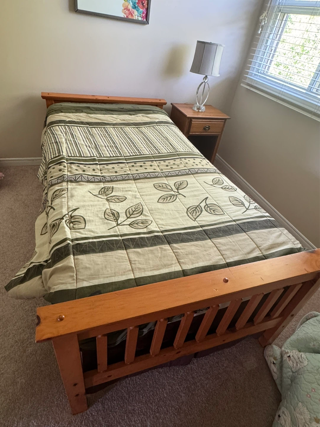 Twin bed & linens - photo 2