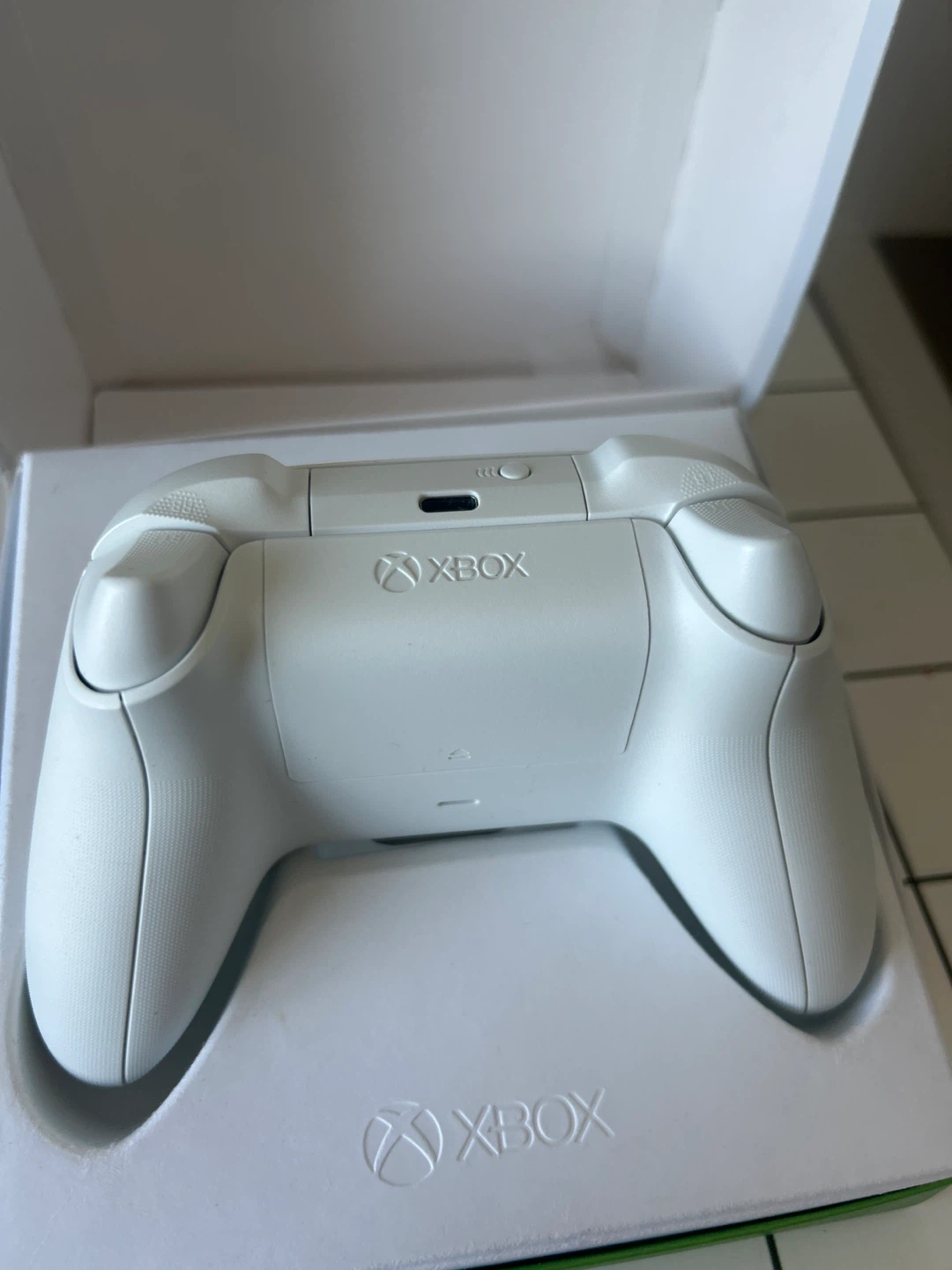 Xbox Wireless Controller - Robot White - photo 3