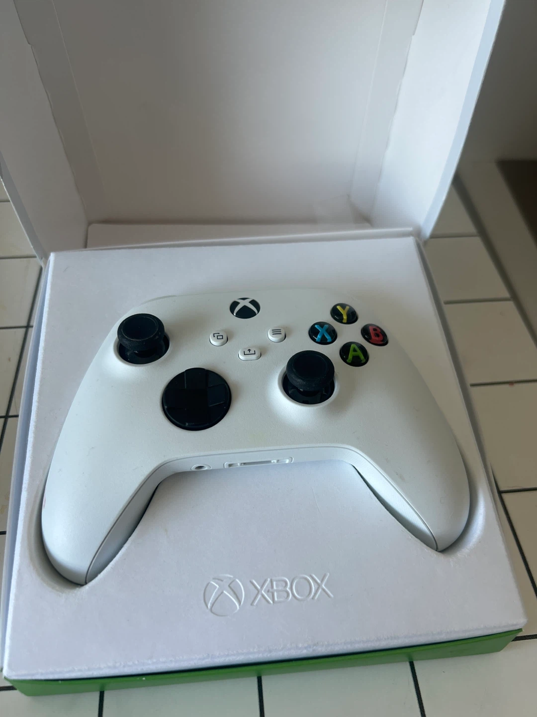 Xbox Wireless Controller - Robot White - photo 2