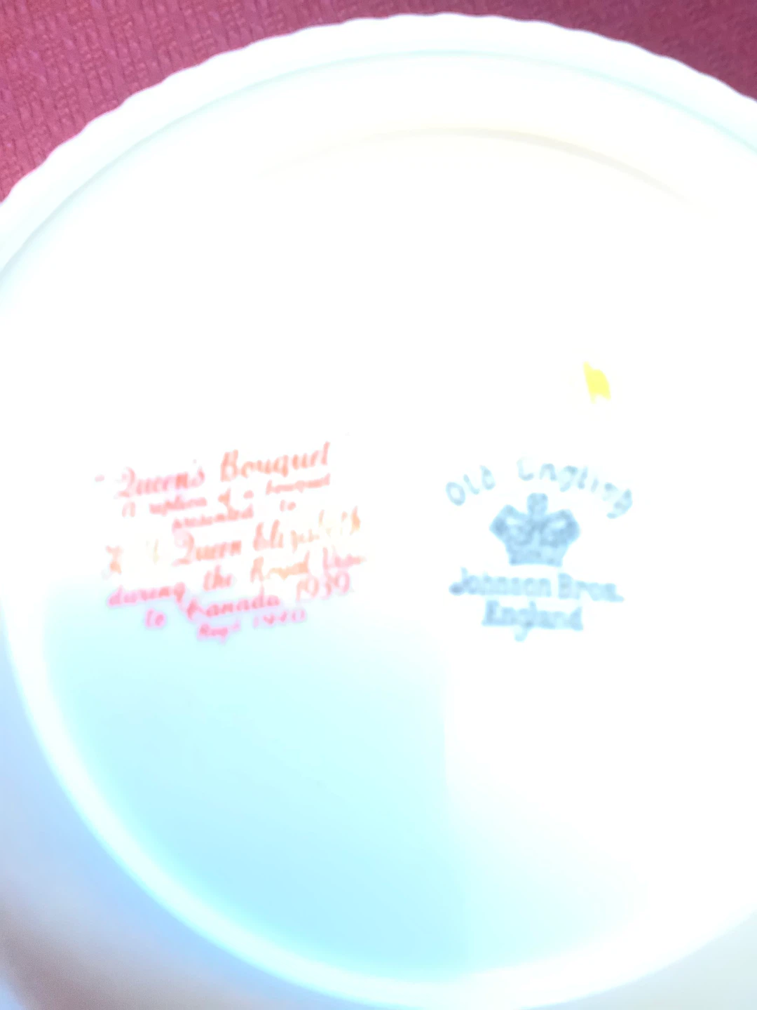 Johnson Bros. Old English Queen's Bouquet Plate - photo 3