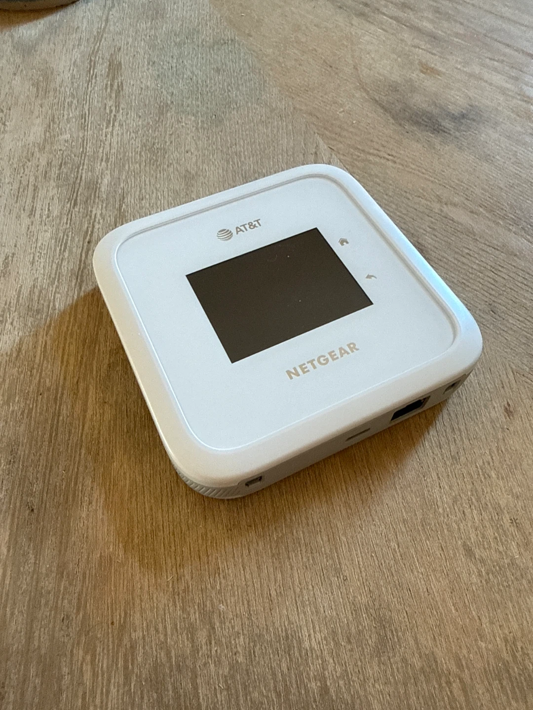 NETGEAR Nighthawk M6110 Mobile Router