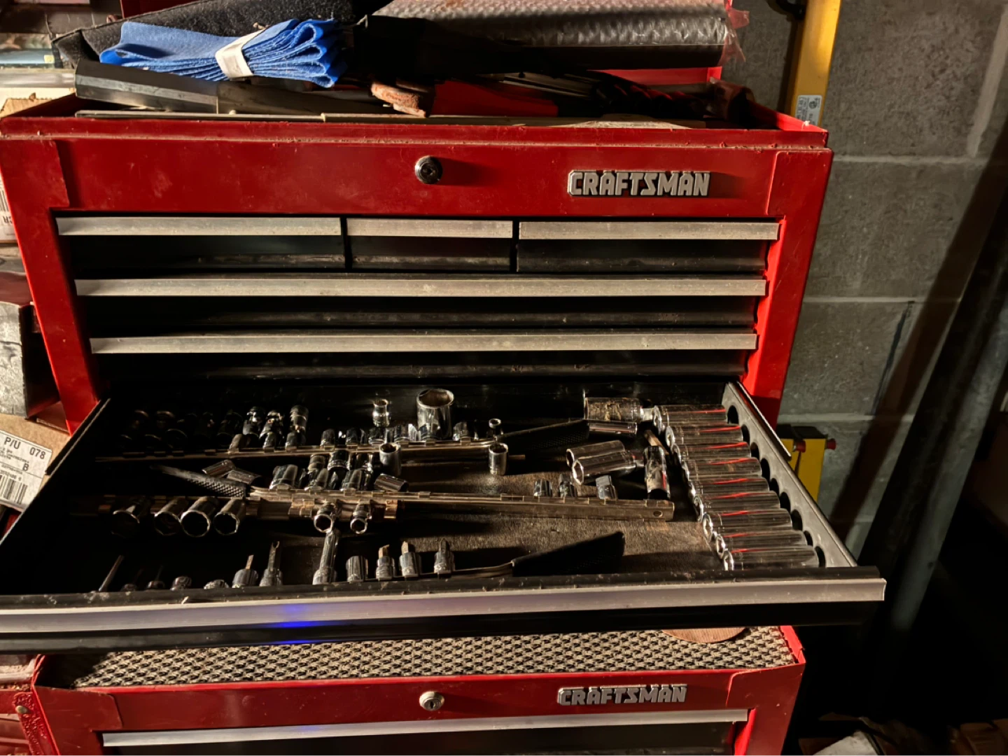Craftsman Red Tool Chest - photo 2