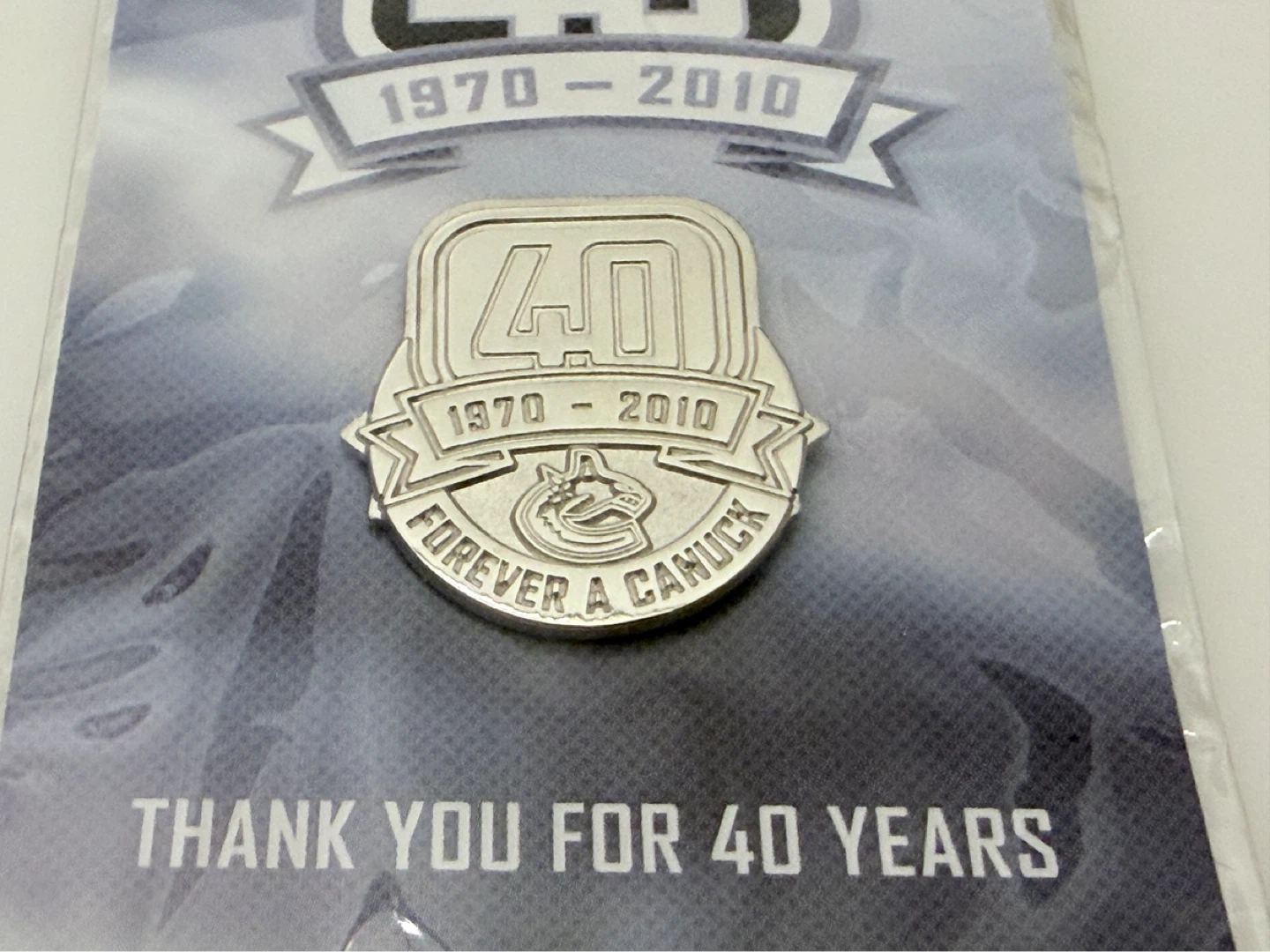 New Canucks 40th Anniversary 1970-2010 Commemorative Pin - photo 2