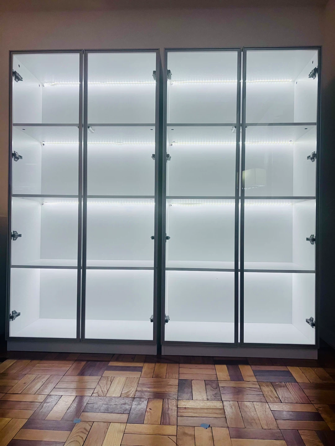 2 (two) White Display Cabinet with Glass Doors and LED Lights - photo 2