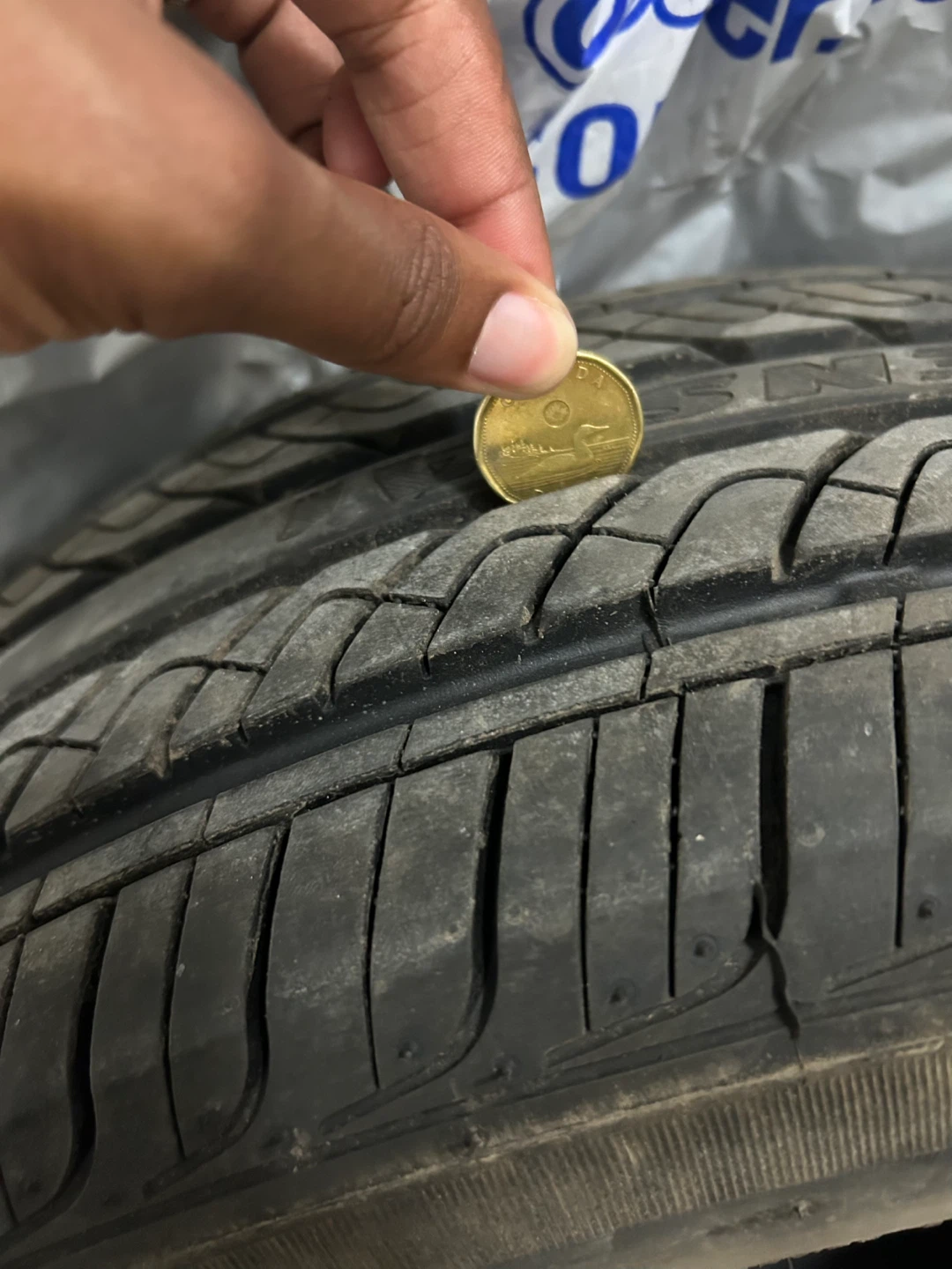 205/65R15 All-Season Tires (x4) - photo 3