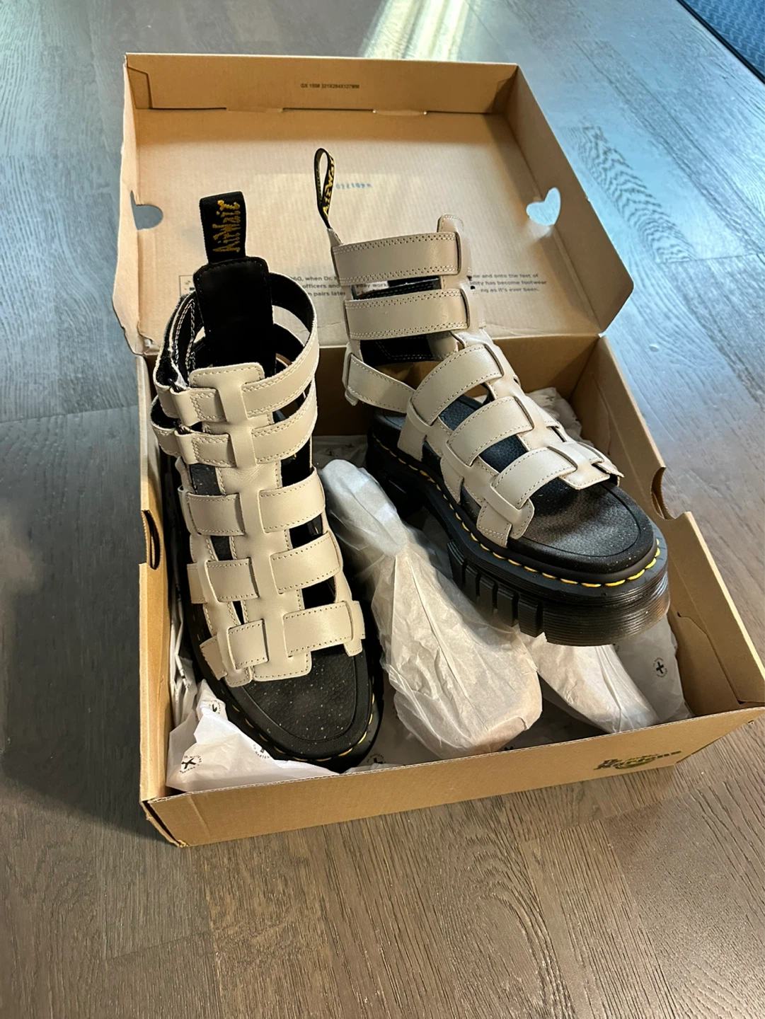 🆕Dr. Martens Ricki Nappa Lux Platform Gladiator Sandals - photo 2