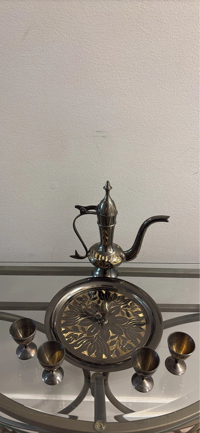 Dallah Coffee Pot with 4 Cups and Tray - photo 4
