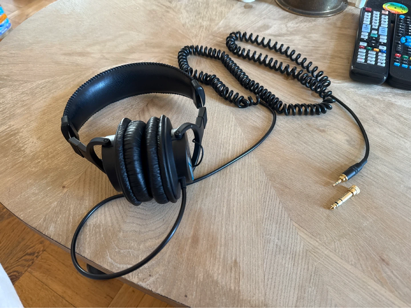 Sony MDR-7506 Professional Dynamic Stereo Headphones - photo 3