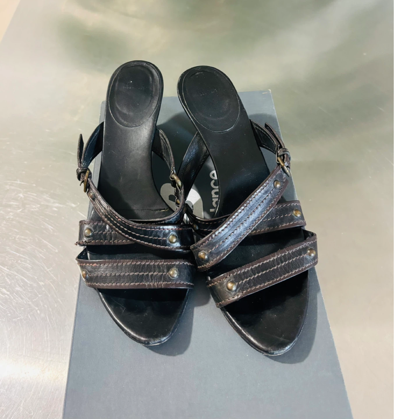 BOSS Hugo Boss Women's Black Leather heeled Sandals size 38. 🥰