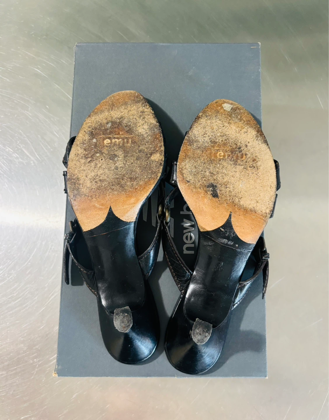 BOSS Hugo Boss Women's Black Leather heeled Sandals size 38. 🥰 - photo 4