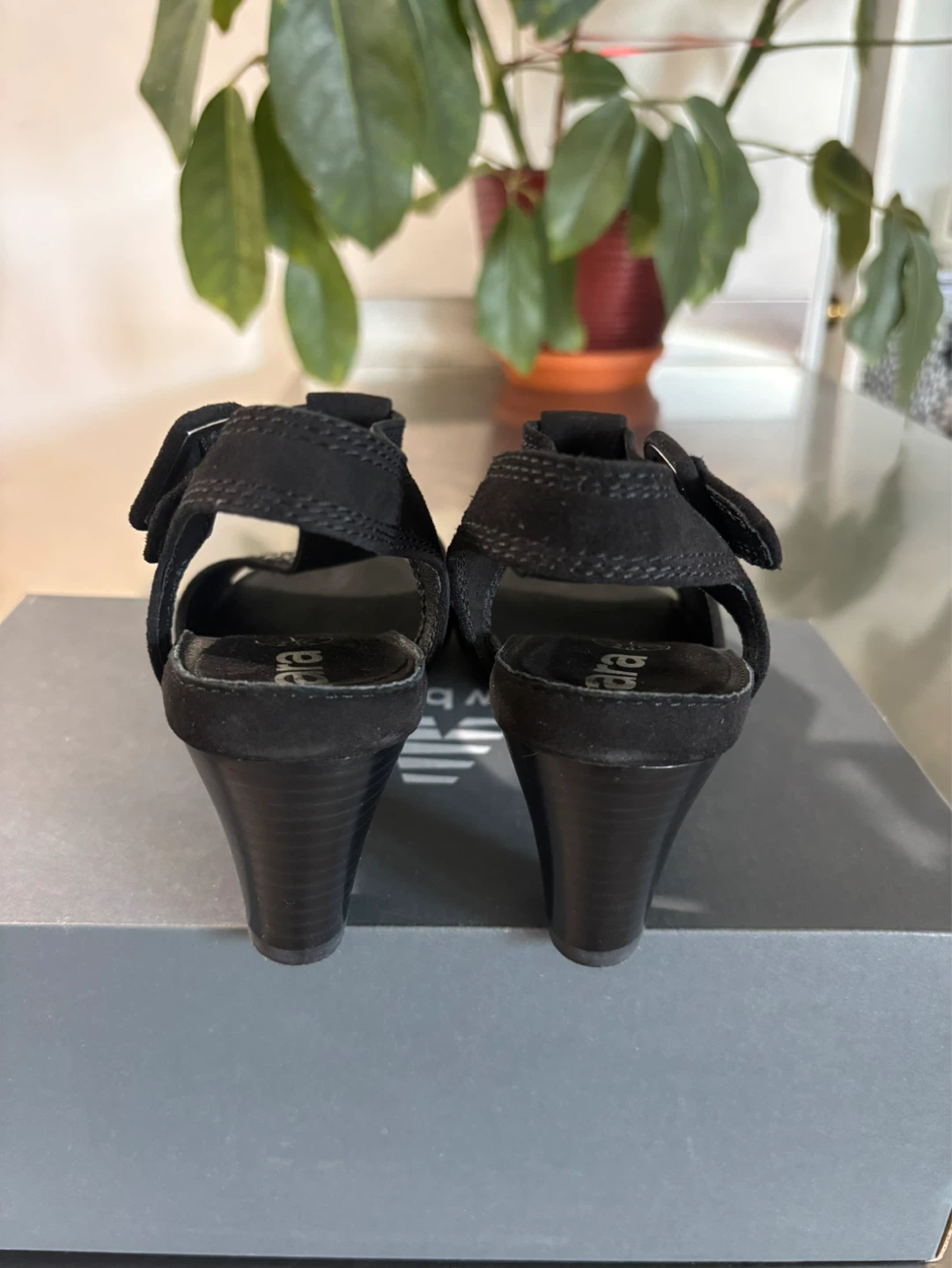 Ara Black Suede Wedge Sandals, US 7  👡🥰💗 - photo 4