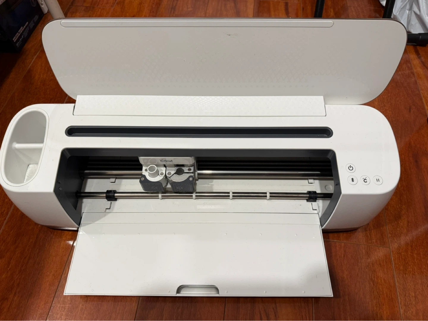 Cricut Maker for Parts/Repair - photo 2