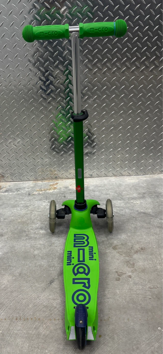 Micro Mini Deluxe Scooter - Green - photo 3