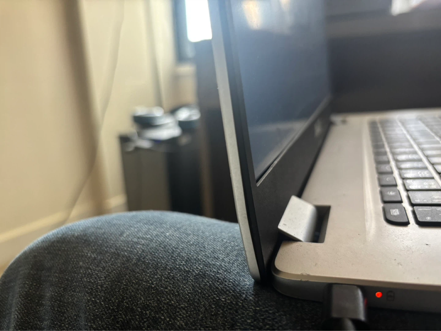 ASUS Chromebook Laptop - photo 4