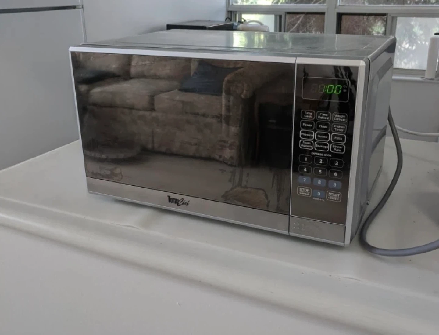 TotalChef Microwave Oven - photo 3