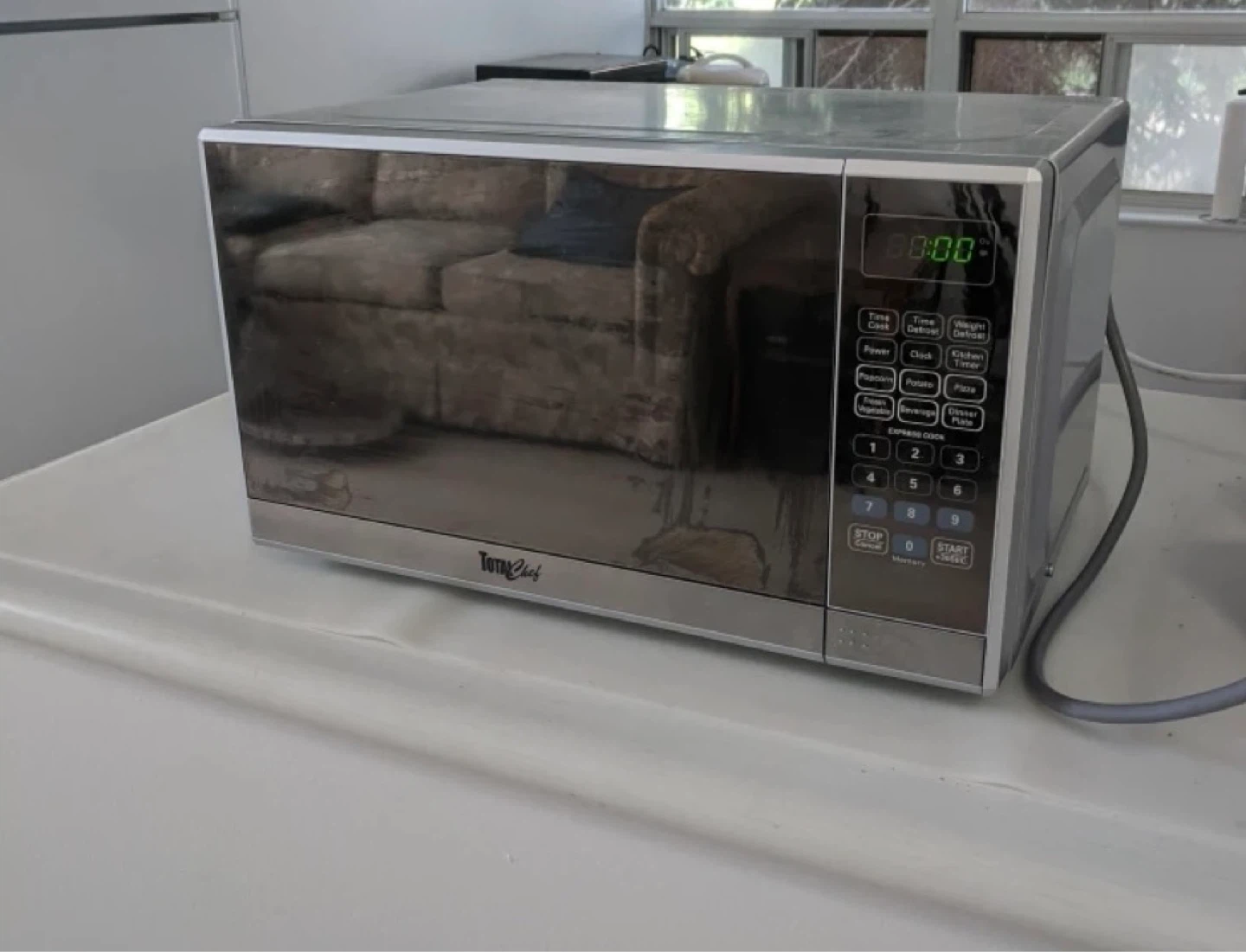 TotalChef Microwave Oven
