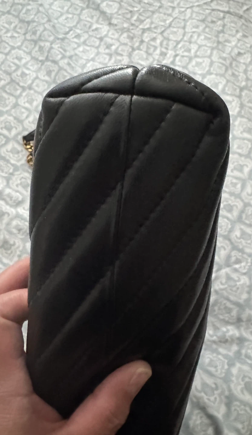 Tory Burch Black Leather Chevron Shoulder Bag - photo 2