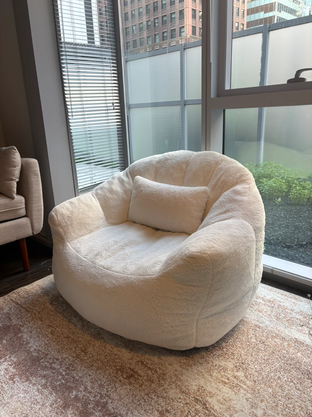 Plush Armchair with Pillow - photo 2
