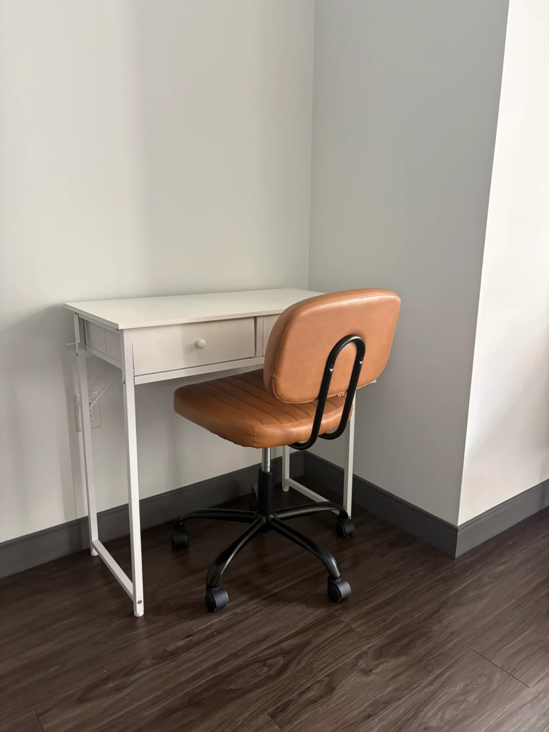 White Writing Desk with Chair - photo 2