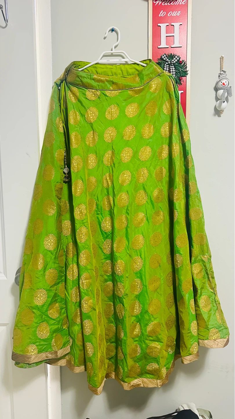 Lime Green Embroidered Blouse and Skirt Set with Dupatta - photo 5