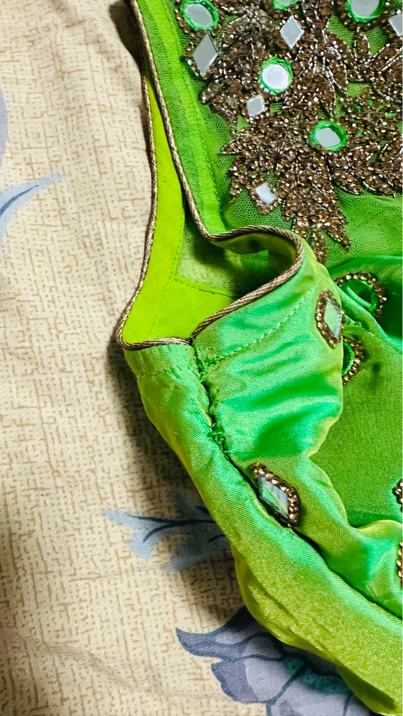 Lime Green Embroidered Blouse and Skirt Set with Dupatta - photo 3