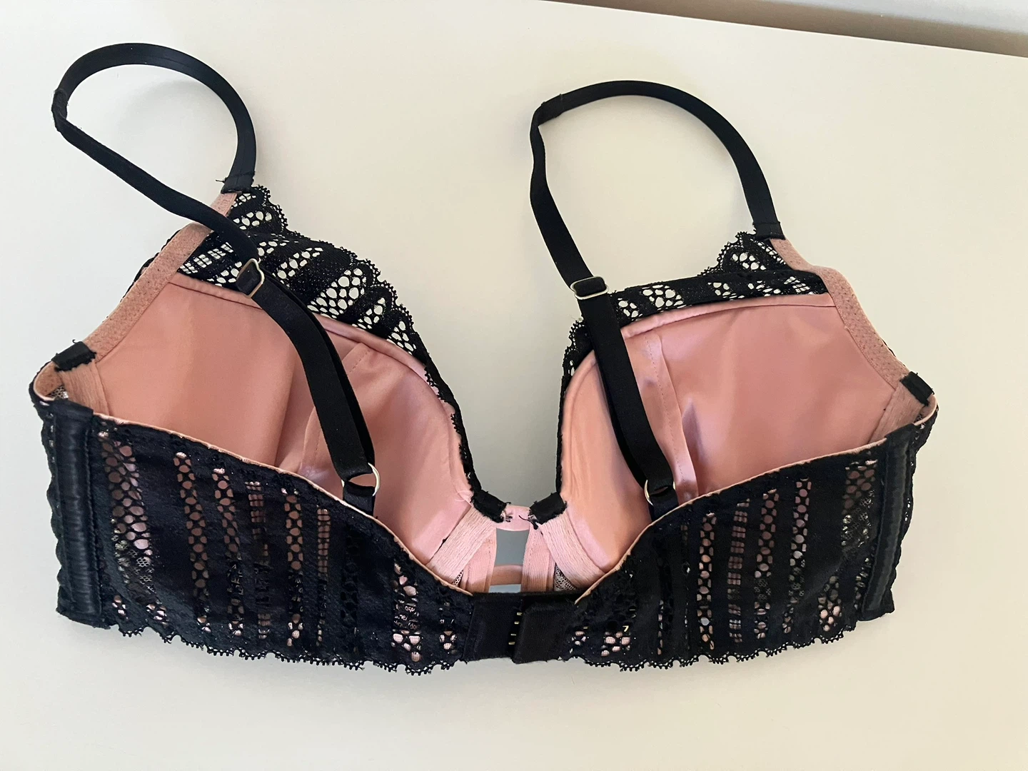 Victoria's Secret Lace Bra Set 32C/S - photo 3