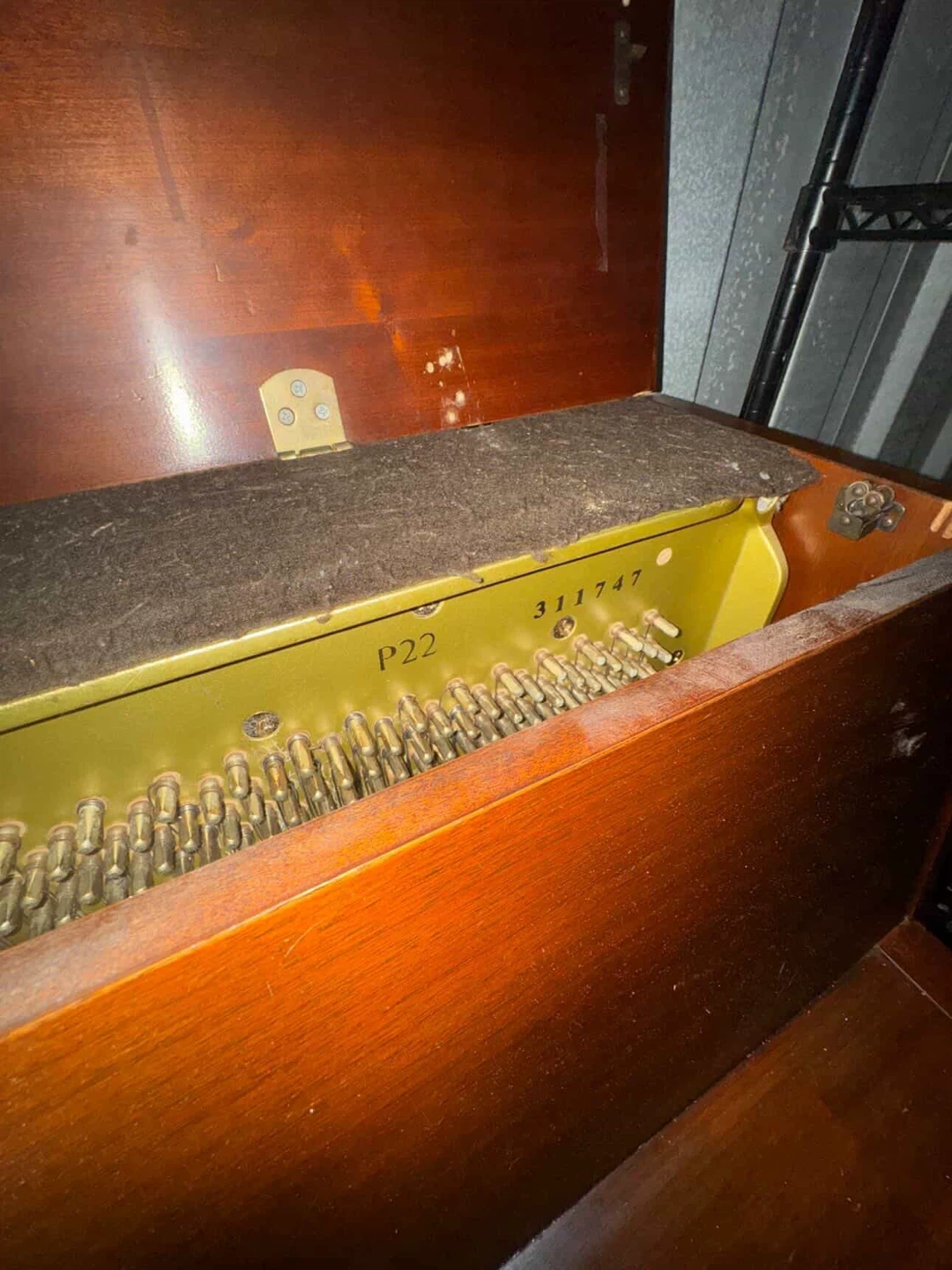 Yamaha Upright Piano - photo 2