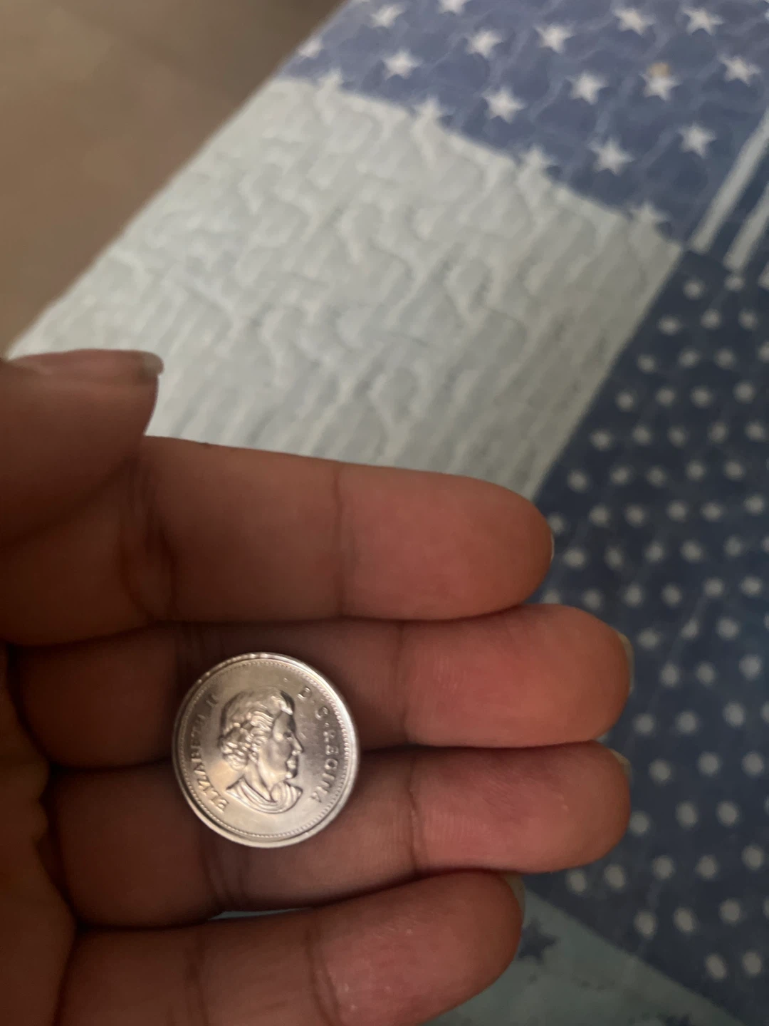 Rare Canada Poppy Quarter Coin from 1945 - photo 2