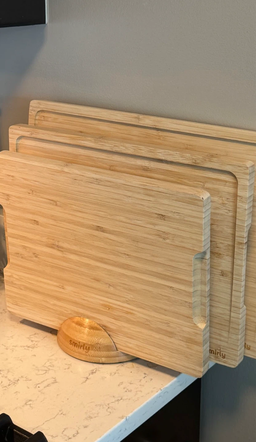 Smirly Bamboo Cutting Board Set with Holder