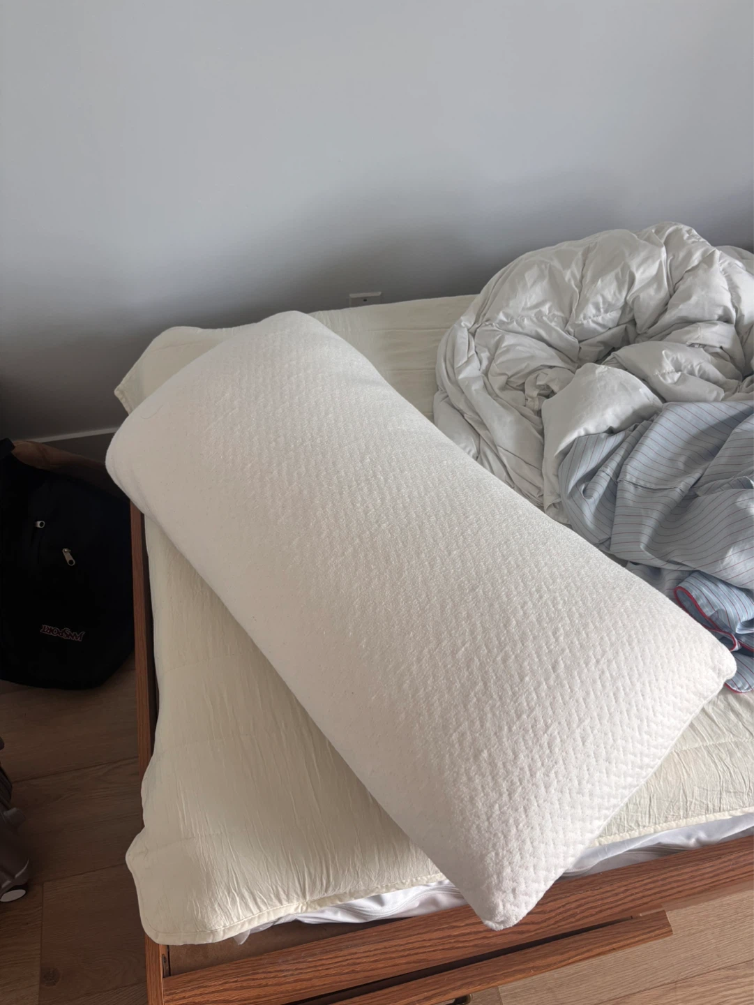 Body Pillow - $15 - photo 2