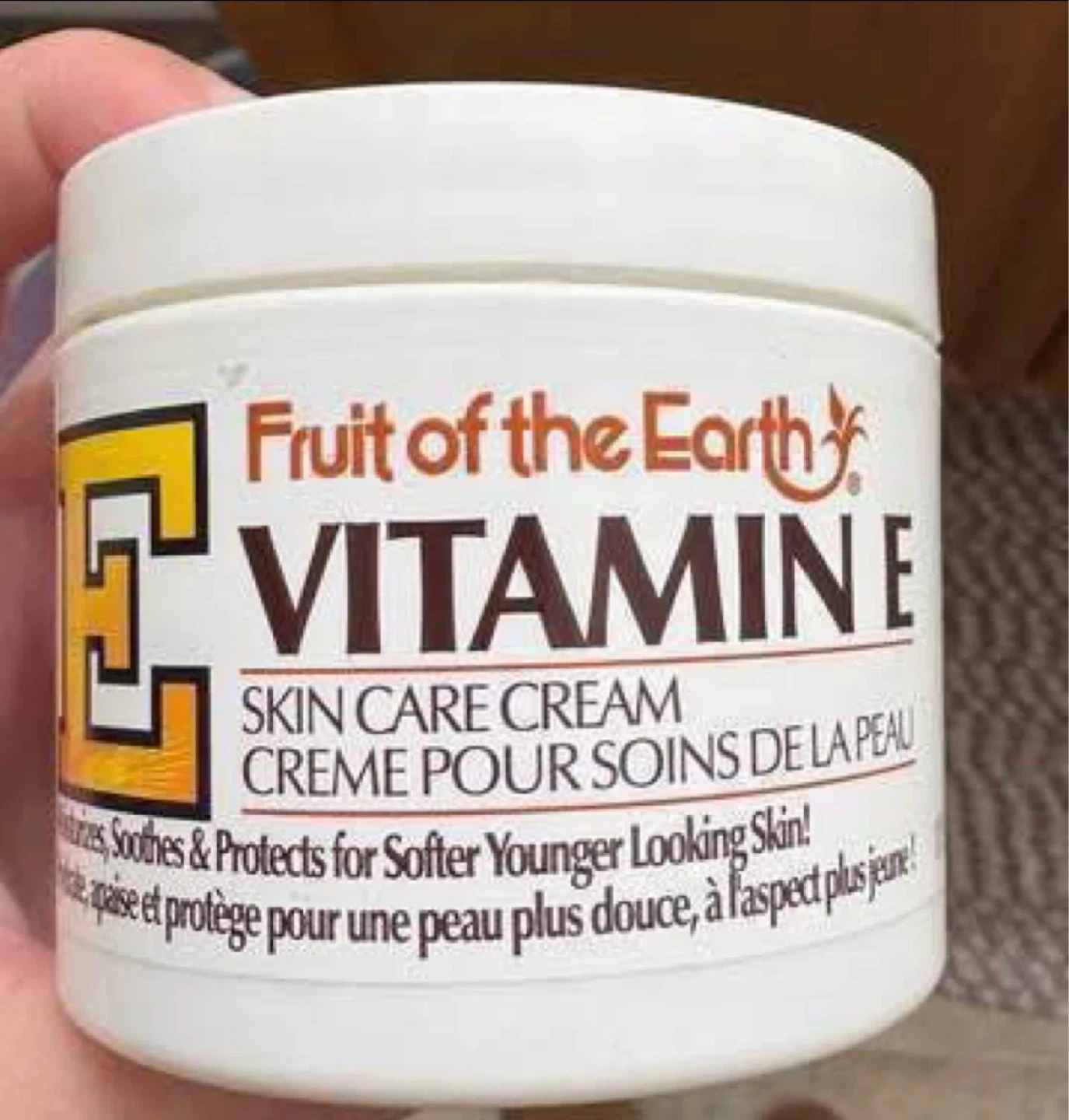 Vitamin E skin care cream (New) (Never used) (113g) (FREE)