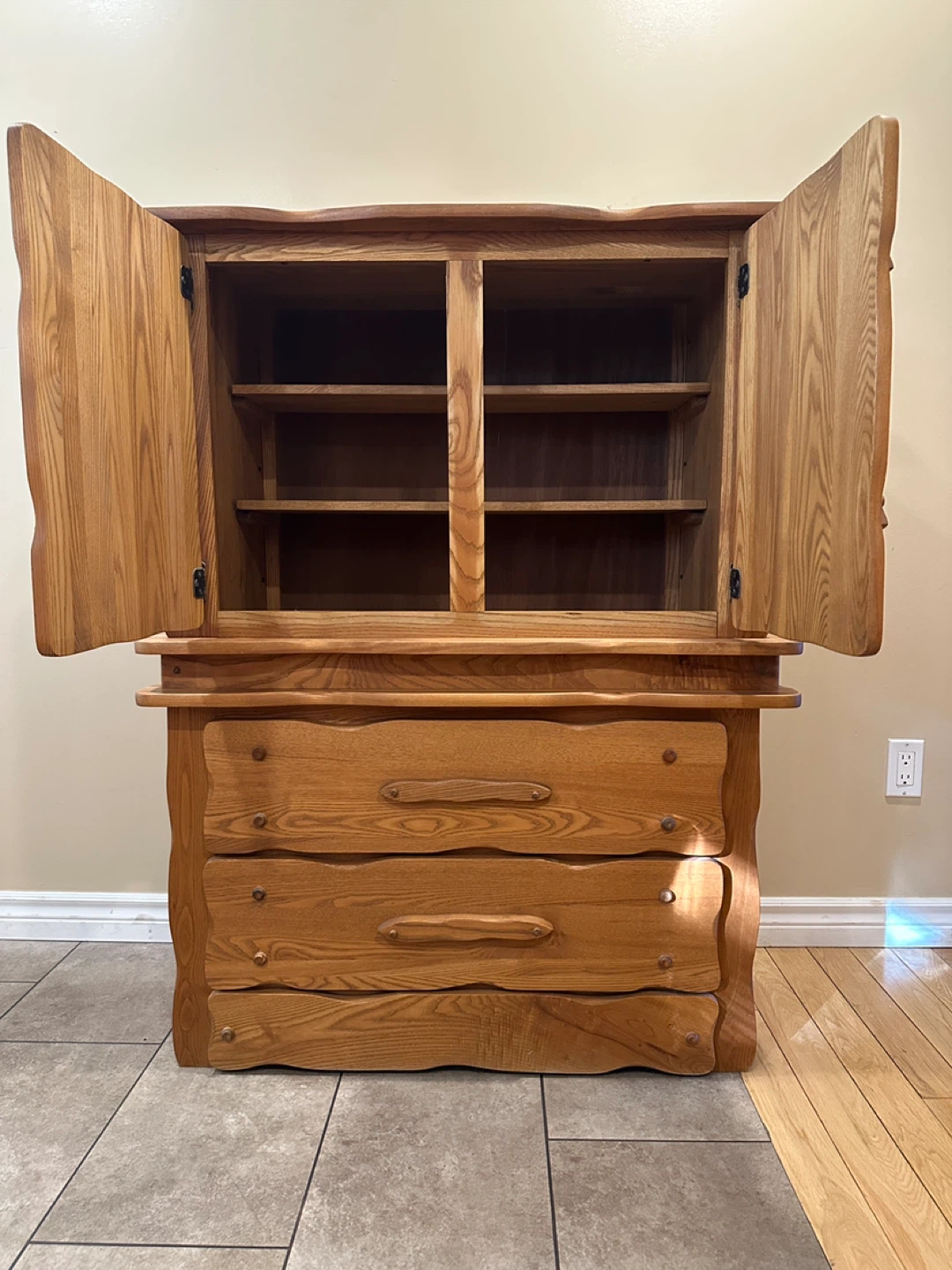 Vintage JSP Solid Oak Rustic Armoire / Wardrobe (CAN DELIVER) - photo 2