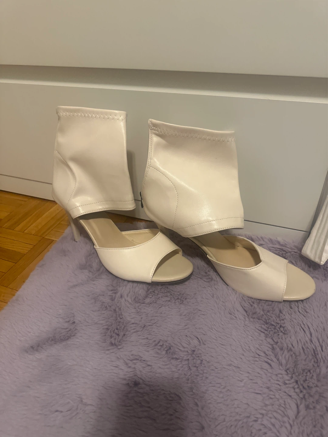 Cream White Heeled Ankle Boots - photo 2