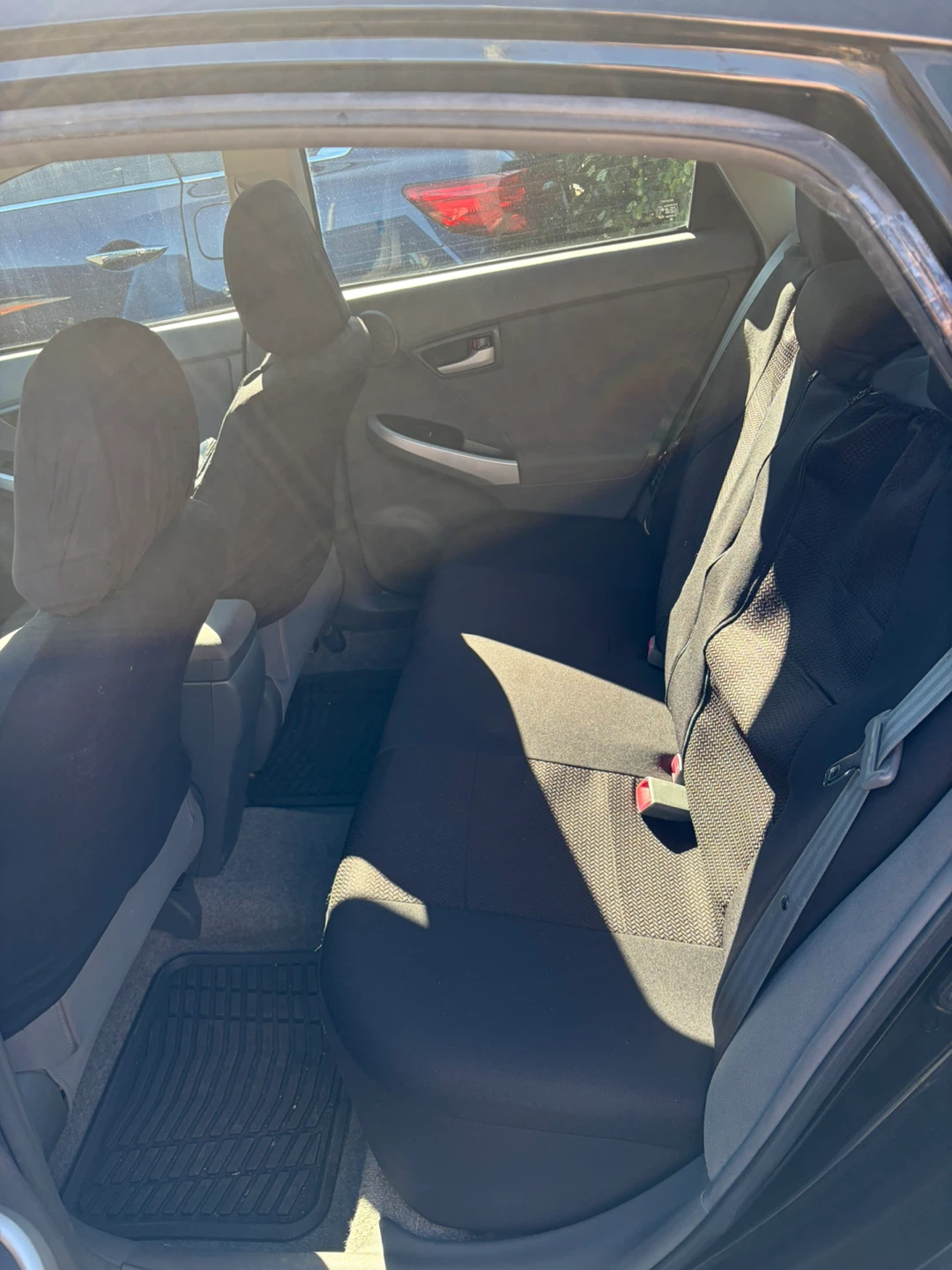 2010 Toyota Prius II Hatchback - photo 5