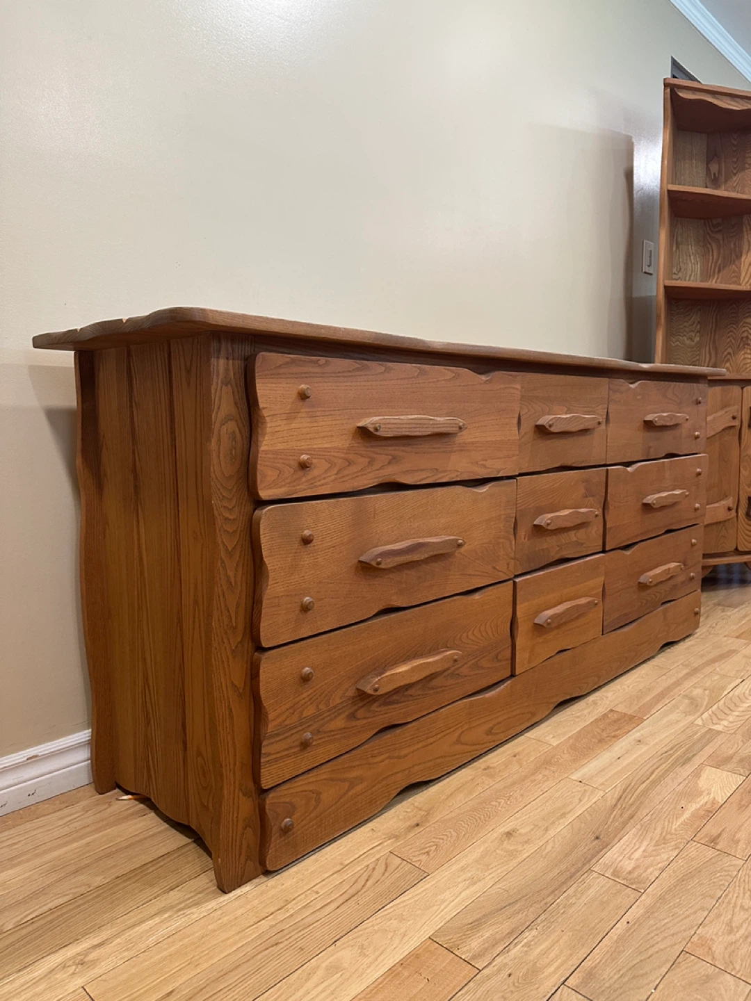 Beautiful Vintage JSP Solid Oak 9-Drawer Dresser (CAN DELIVER) - photo 2