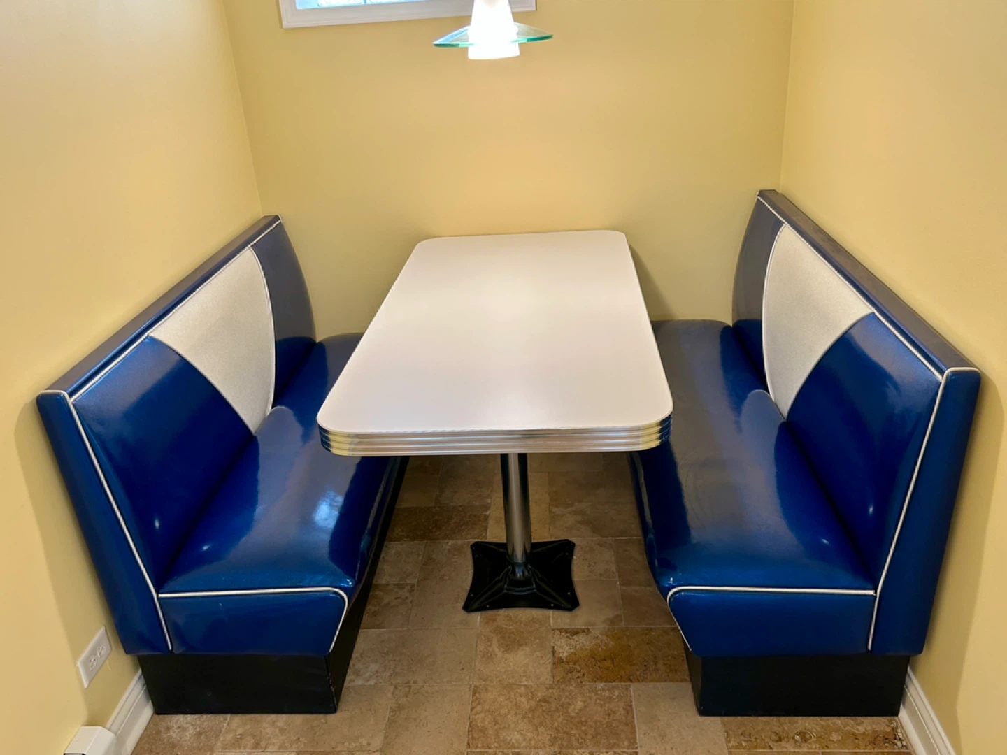 Retro Diner Booth and Table Set