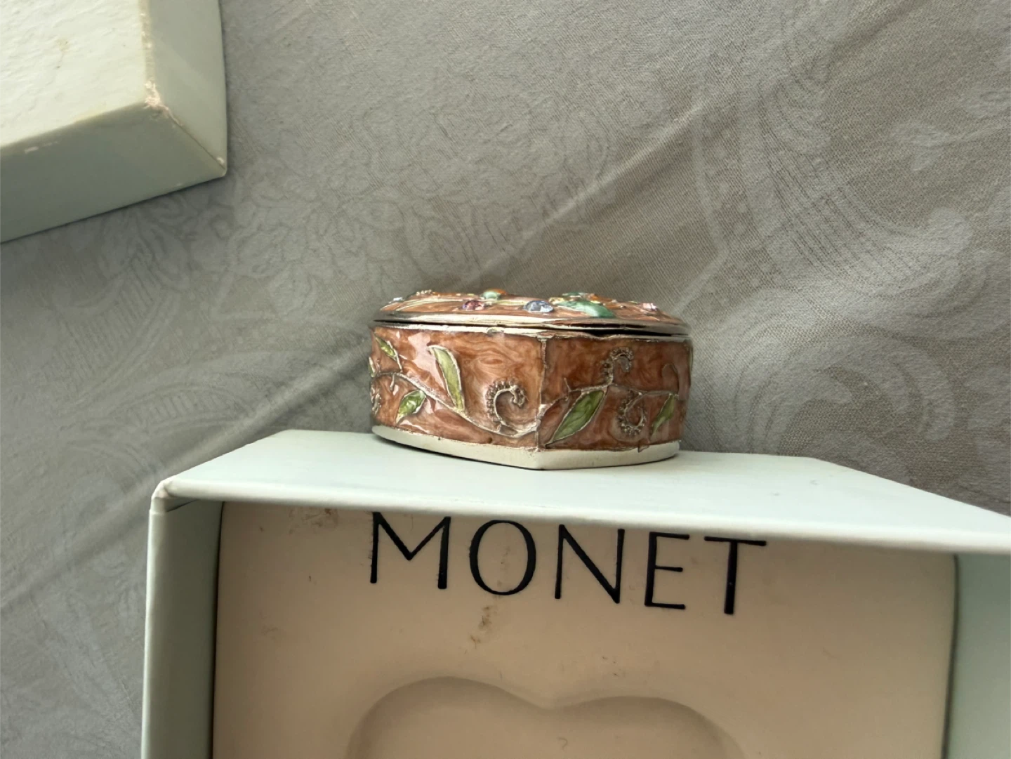 Vintage Monet Jewelry Heart Shaped trinket box - photo 4