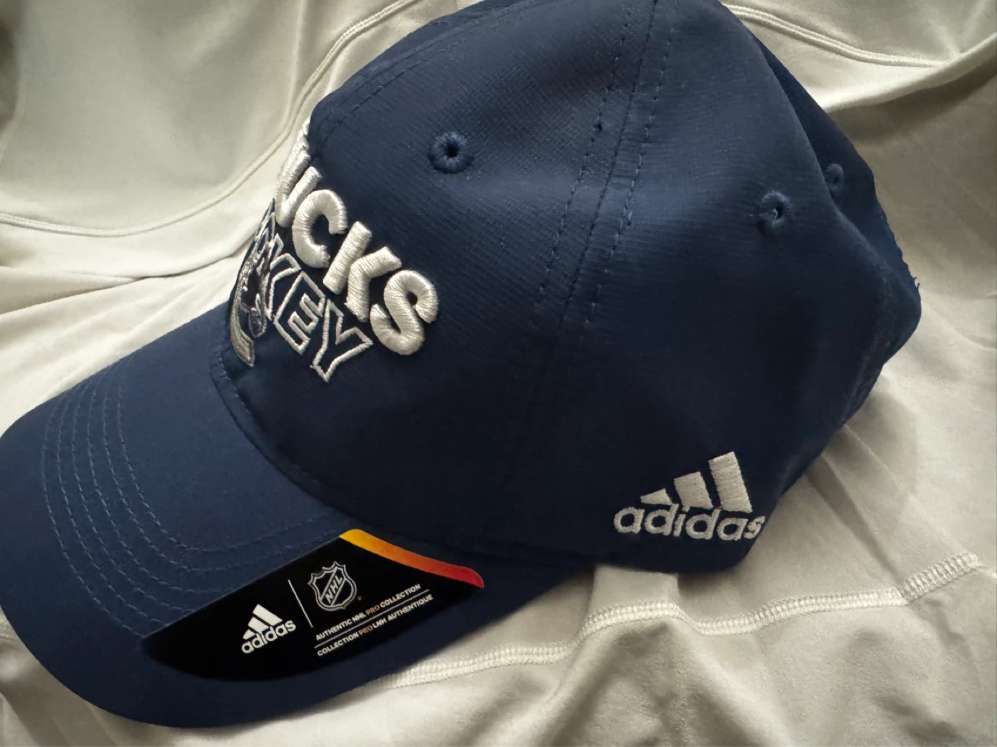 Adidas Vancouver Canucks NHL Authentic Pro Baseball Cap
