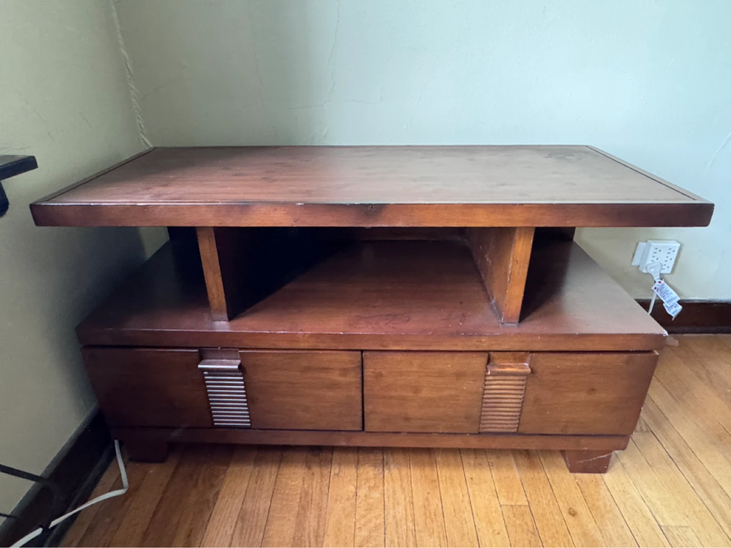 Moving Sale: Furniture Pieces in Good Condition - photo 2
