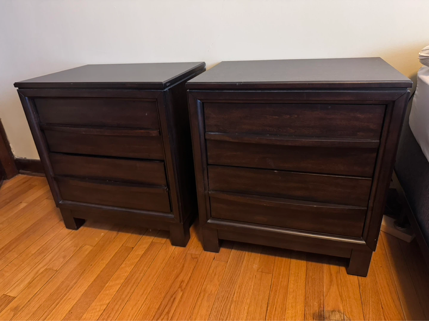 Moving Sale: Furniture Pieces in Good Condition - photo 5