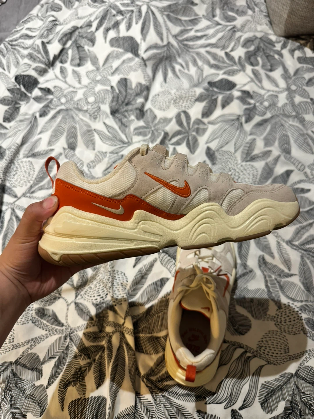 Nike Sneakers Beige/Orange