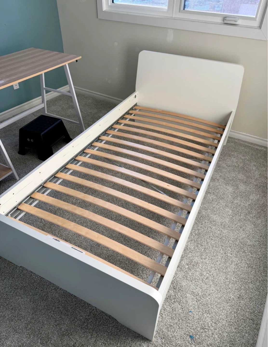 IKEA Twin bed frame white - photo 2