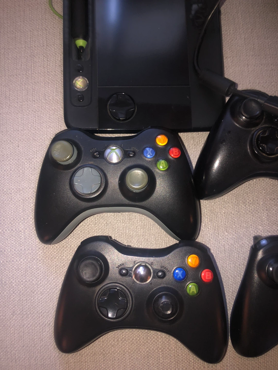 Xbox 360 Console with Kinect and Controllers BUNDLE - photo 2